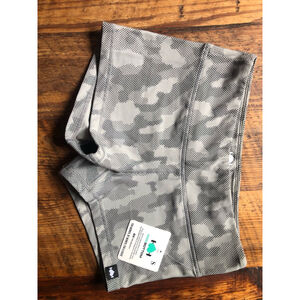 Women's WODBottom Shorts Size S Gray Camo